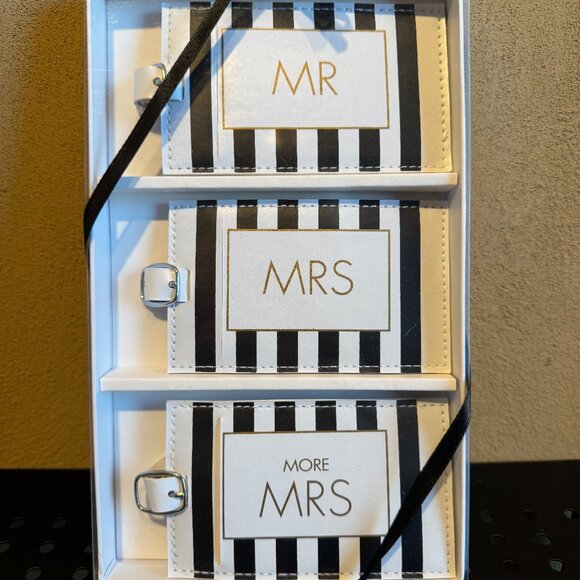 Francesca's Newlywed Luggage Tags. 3 Black & White Tags (Mr, Mrs, More Mrs) New - Picture 1 of 6